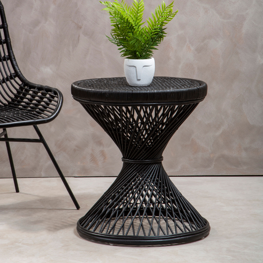 Calla Black Twisted Table